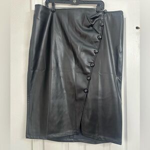 NWT Monroe and Main Black Faux Leather Skirt 22W